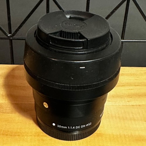 Sigma 30mm dc dn - 30mm,