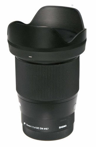 Sigma 16mm dn - f/1.4,